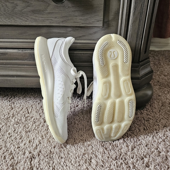 Lululemon Strongfeel Shoes - Picture 11 of 13